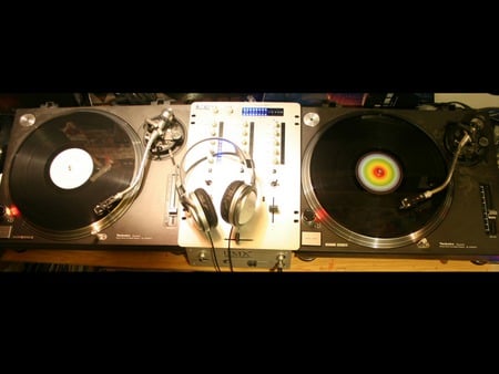 DJ Equipment - equipment, mixer, headphones, music, turntable, dj