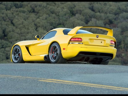 Hennessey Venom 1000 Twin Turbo Dodge Viper - black wheels, yellow, dodge, wing