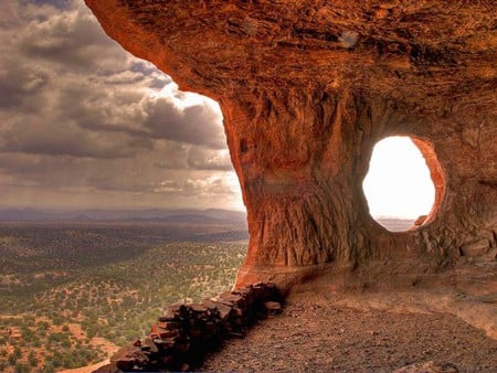 Hole in Rock - picture, cool, hole in rock