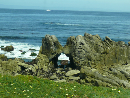 Kissing Rocks  - rock, kiss, grass, sea