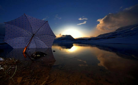 Peaceful Sunrise - lake, iceland, clouds, blue umbrella, umbrella, water, mountains, sunrise