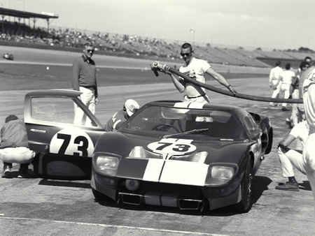 1965 Ford GT40 At Daytona - gt, ford