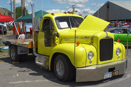 1964 B Series Mack Truck - truck, mack