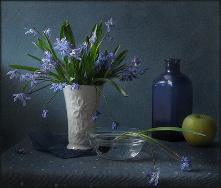 Got the blues - vase, bottle, blue, beautiful, stem, petals, flowers, bowl, fruit, apple, glass