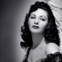 Yvonne De Carlo