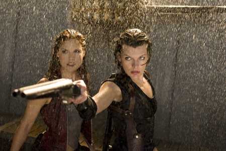 Resident Evil :Afterlife - Ali Larter & Milla Jovovich - resident evil, movie, alice