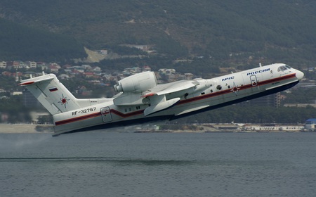 Be-200 Altair (after taking water) - beriev, be 200, water, fire fighting, altair, fire