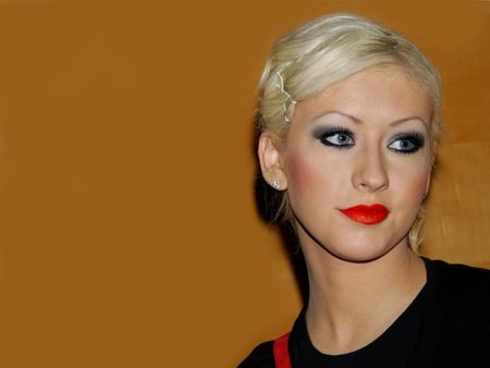 Christina Aguilera - aguilera, singer, christina, blonde