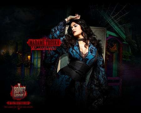 Madame Truska - Salma Hayek - movie, cirque du freak, vampire