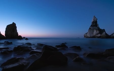 Natural Scenery - scenery, coast, blue, majestic, sea, ocean, skies, nature, sky, rocks