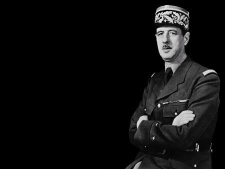 General De Gaulle - popular, photography, black and white, black, other, politique skz, picture, war, france, president, de gaulle, general