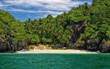 Beautiful Place - clouds, trees, beach, beautiful, sea, nature, tropical, peaceful, sky