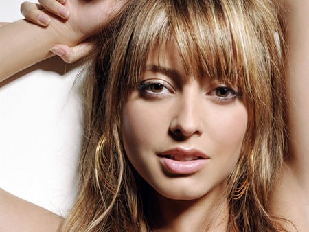 Holly Valance - cute, lovely, actress, funny