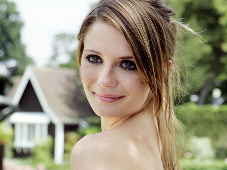 mischa BaRton - actress, funny, cute, lovely