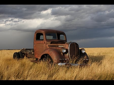 Rusty 1 - truck, field, rust, old