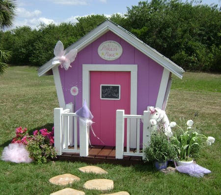 Alice and Wonderland - house, cute, little, kids