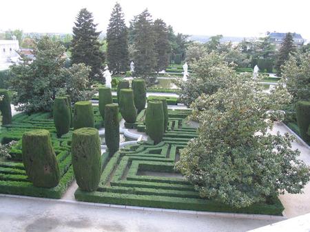 Royal Palace's Gardens--Spain--. - arquitecture