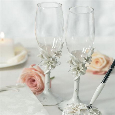 wedding table - white, candle, pink rose, glass