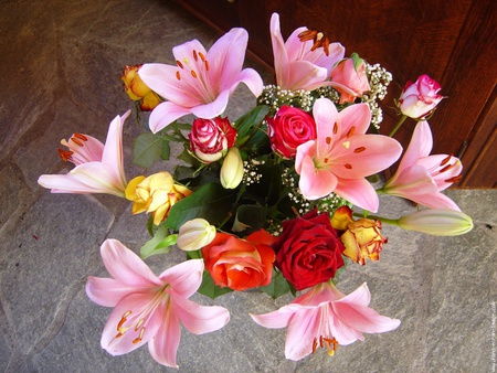 Forever smiles - lilies, roses, bouquet, vase, sweethearts, yellow, pink, red, green, flowers