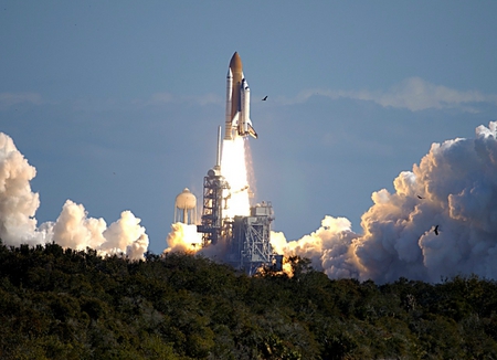 Shuttle Day Launch - space, launch, shuttle, day, space shuttle