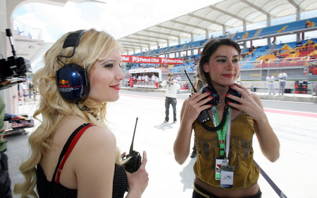 Pit Babes F1 - f1, cars, pit, babes