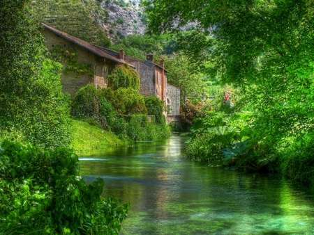 fiume_ninfa - houses, ninfa, river, fiume, green