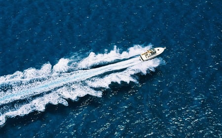 Ship - pretty, water, beauty, beautiful, ship, blue, ships, sea, boats, other