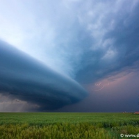 The-Deer-Trail-Tornadic-Supercell-Turns-HP-at-Dusk.