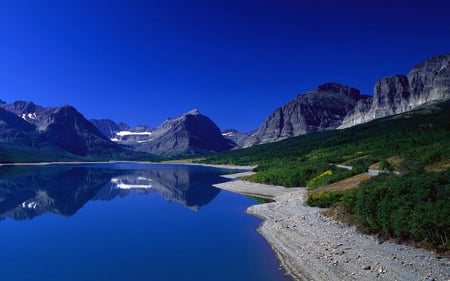 WHAT A PRETTY LANDSCAE - gorgeous, blue, beautiful, lake, sky