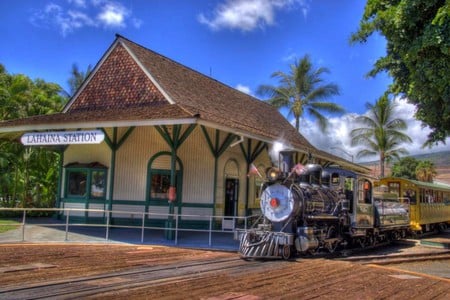 Lahaina Station - train, cool, picture, lahaina, station