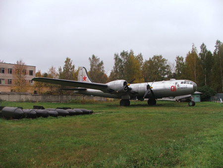 Tupelov Tu-4 - aircraft, clone, military, bomber, russian