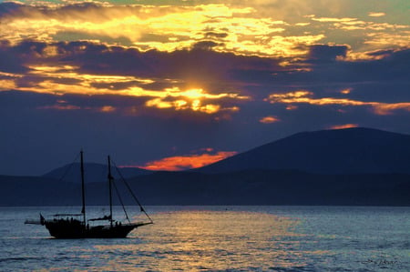 Silent Sunset - sunset, water, nature, boat, ocean, silent