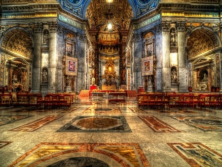 Altar-at-Saint-Peters-Basilica