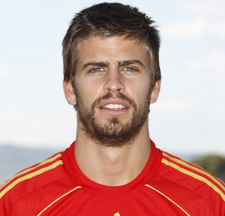 Gerard Pique - pique, sports, spanish, football, spain, world cup, gerard pique