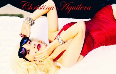 Christina Aguilera - babe, female, christina, red, cute, aguilera