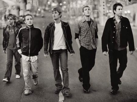 Matchbox Twenty - music, band, walking, rock, black and white, matchbox twenty, alternative