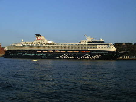 Mein Schiff - water, summer, german, stockholm