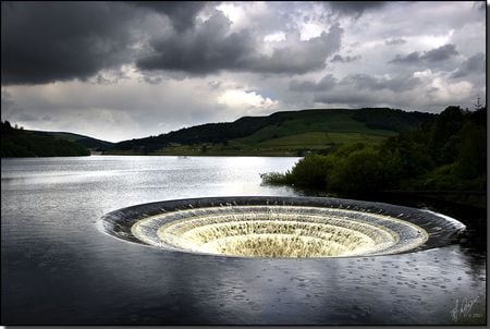 Plughole - england, lake, water, plug