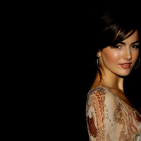 Camilla belle 