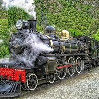 Steam-train-at-Kingston-South-Island-New-Zealand.
