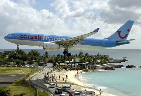 St Maarten Landing - island, airliner, caribbean, st maarten