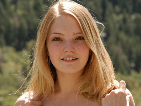 Chloe - blonde, chloe, cute, model