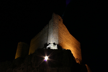 Castillo de Puebla de Alcocer 2 - puebla de alcocer, eos 550d, night, castle