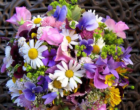 Floral bouquet - daisy, roses, flowers, bouquet