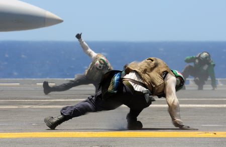 Flight Deck Aerobics ! - fighter, f18, jet, military, hornet, flightdeck, crew