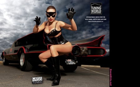 Daniela Grimm and Batmobile - costume, car, photo, fantasy, show, model