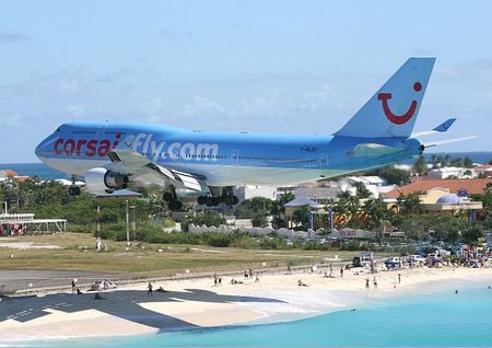 St Maarten Landing - st maarten, airliner, caribbean, boeing 747