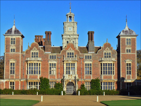 Blickling Hall (Norfolk) - england, ghost, arquitecture, anne boleyn, palace, norfolk