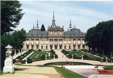 palace Segovia - victory, spain, castle, flag