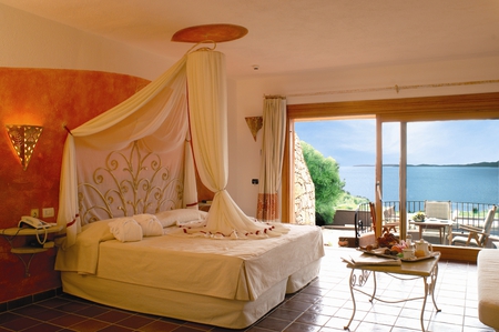 Luxury - bed, terrace, hotel, ocean, luxurious